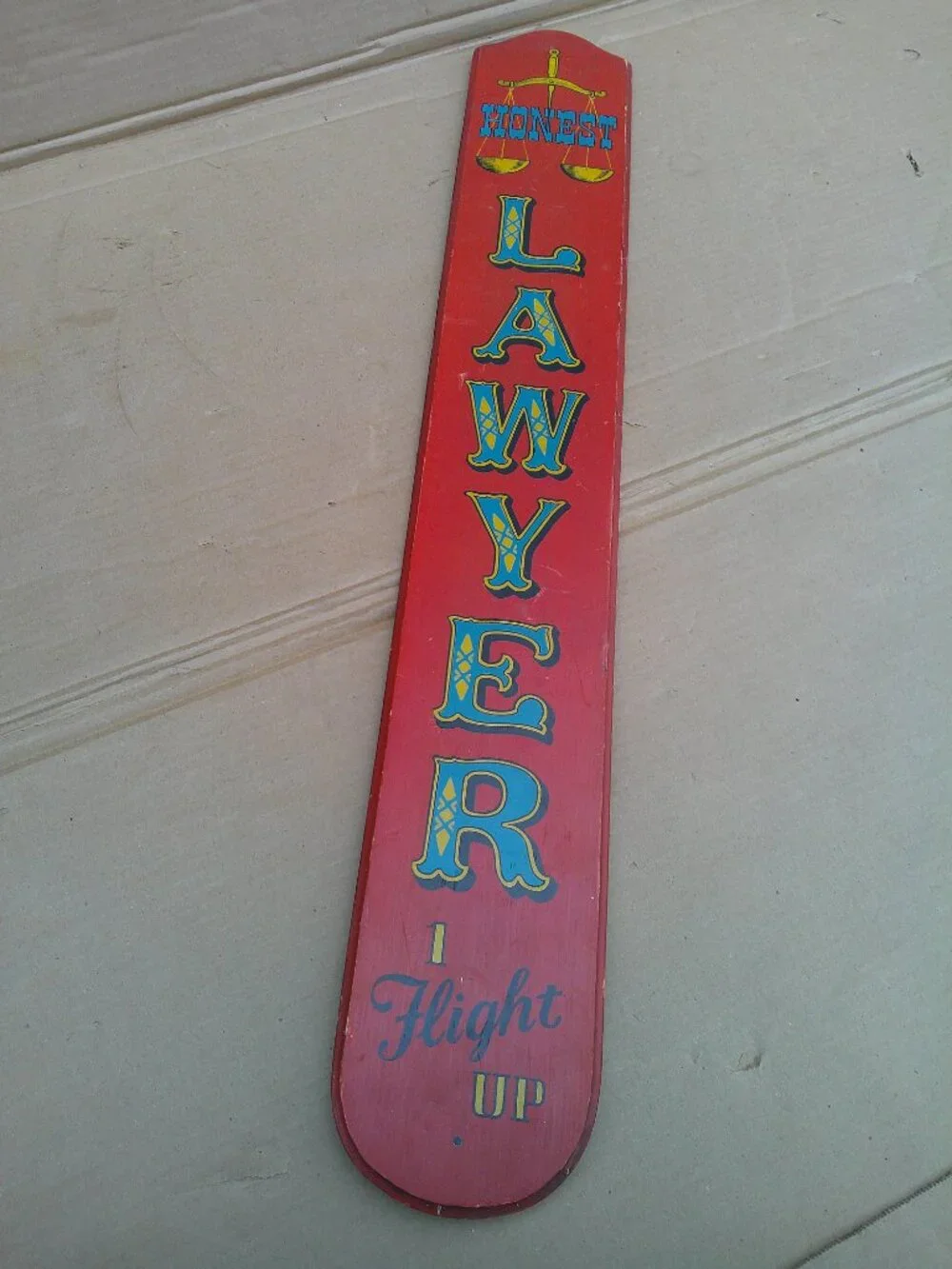 VTG 1968 YORKRAFT OFFICE WALL HUMOR wood SIGN HONEST LAWYER 35x5
